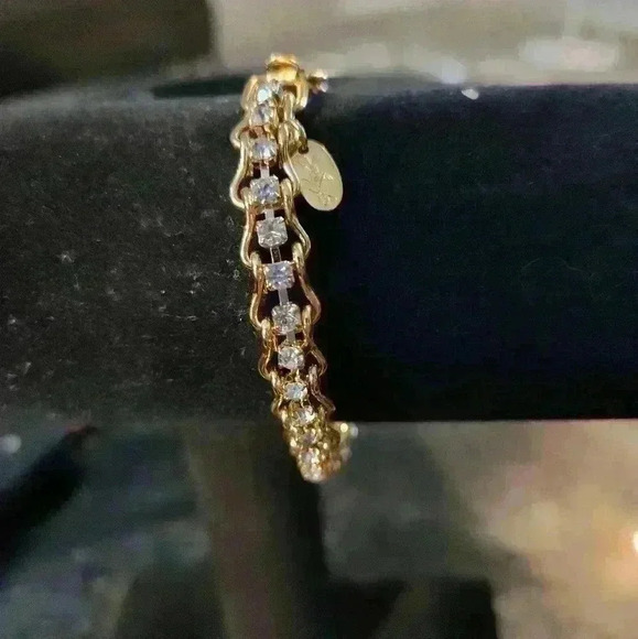 K R gold tone with rhinestone bracelet - Picture 1 of 1